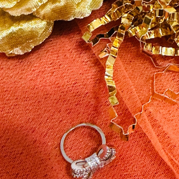 Clear cz stone silver bow ring size 7 - Picture 5 of 6